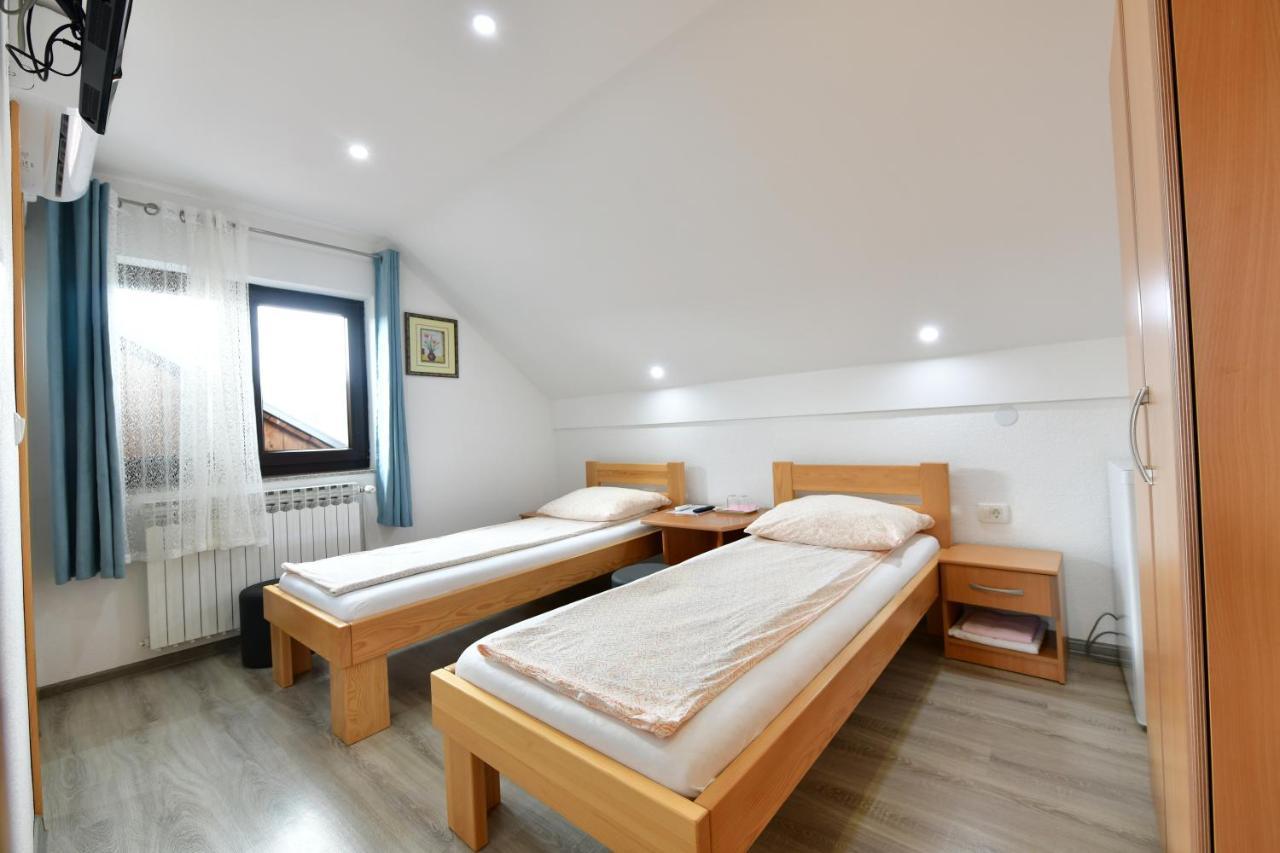 House Marinic Hotel Grabovac  Ngoại thất bức ảnh